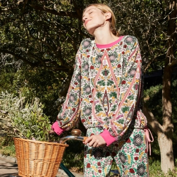 Alice + Olivia Floral Print Sweatshirt NWT - Picture 3 of 3